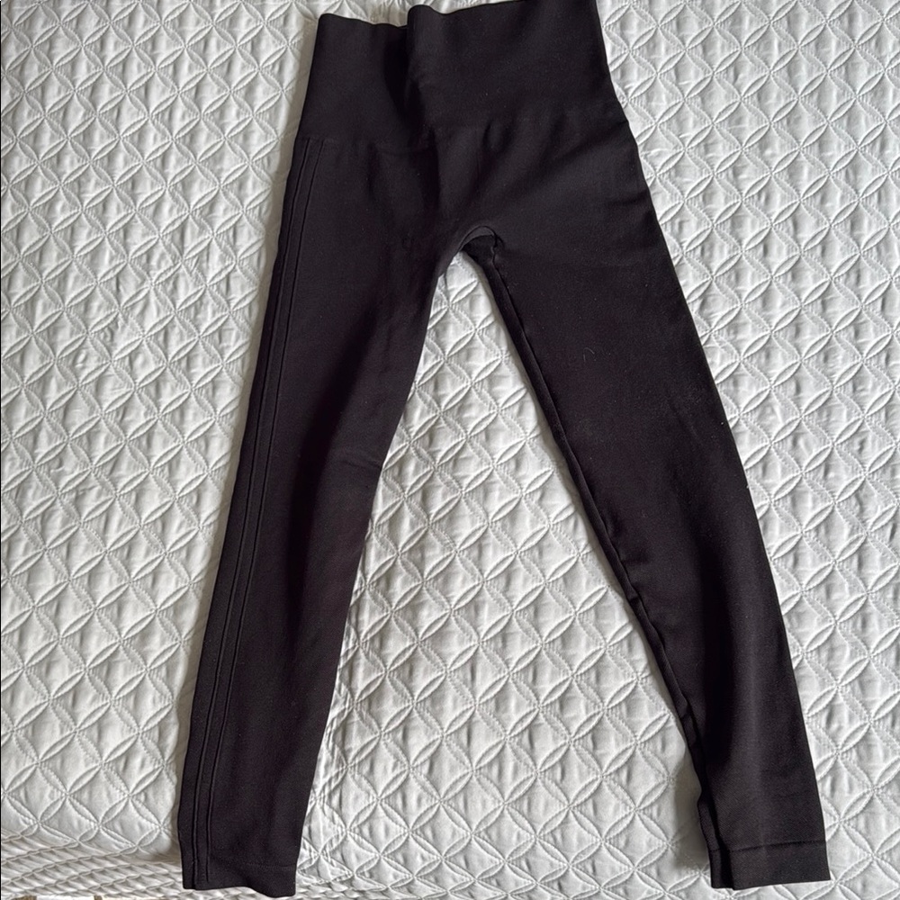 Spanx Look At Me Now seamless leggings, black, size Small